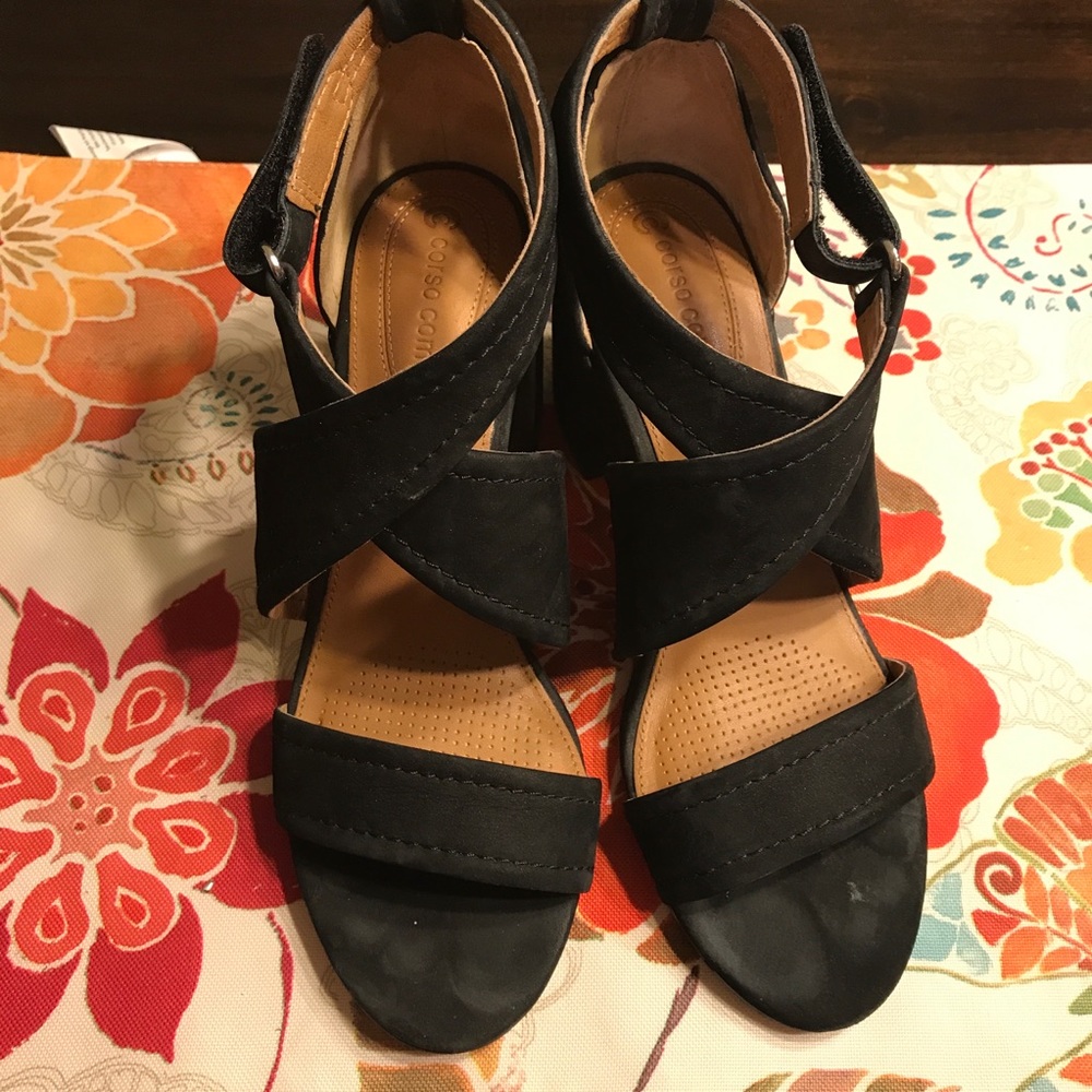 Corso Cuomo Black Sandals - size 8 1/2M